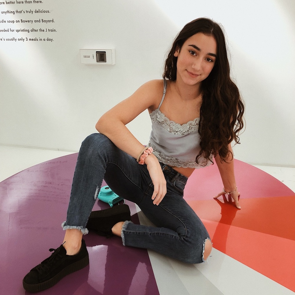 Meet your Posher, Jillian